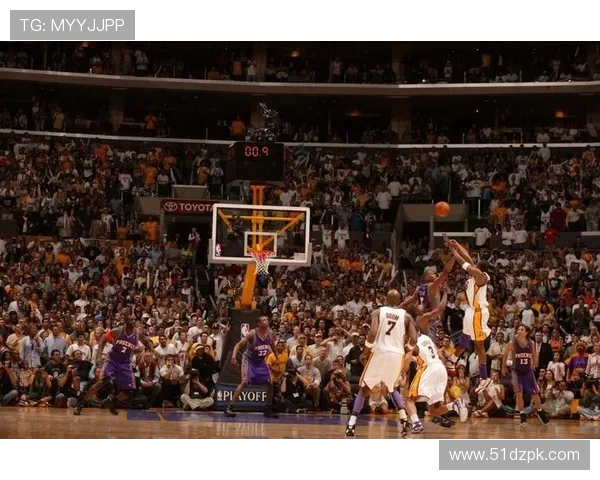 回顾科比经典绝杀比赛录像，重温传奇时刻